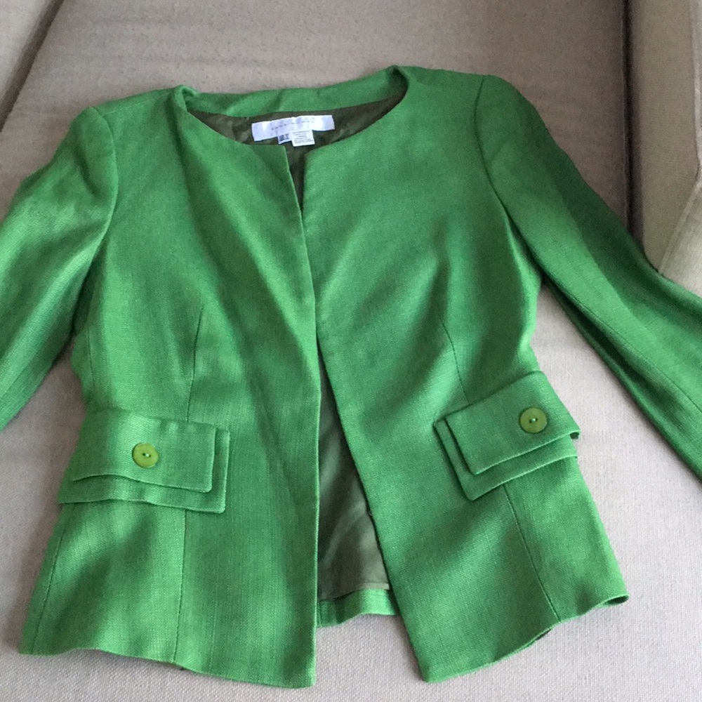 Zara Size 4 blazer, jacket, even cuter in person